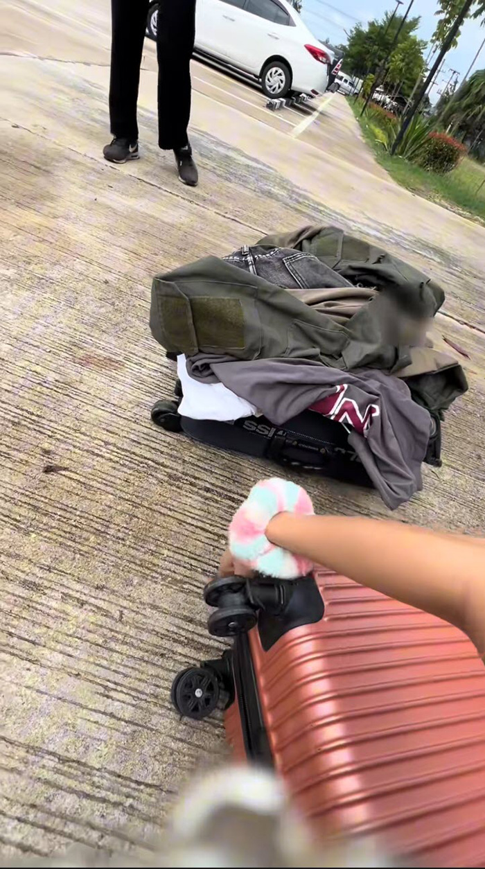 โวย พนง. โรงแรม 5 ดาว ขอค้นรถลูกค้า อ้างไดร์หายจากห้อง โวย พนง. โรงแรม 5 ดาว ขอค้นรถลูกค้า อ้างไดร์หายจากห้อง