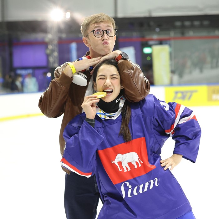 เนท My Mate Nate โชว์แฟนใหม่ น้ำตาล วิลาสินี นักกีฬาฮอกกี้ทีมชาติไทย   