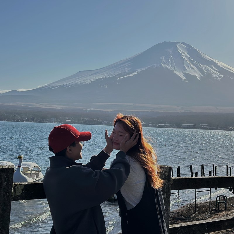 บุ๋มบิ๋ม ชัชชุอร - เล็ก ชนาธิป เสิร์ฟหวาน ฉลองรักครบ 1 ปี