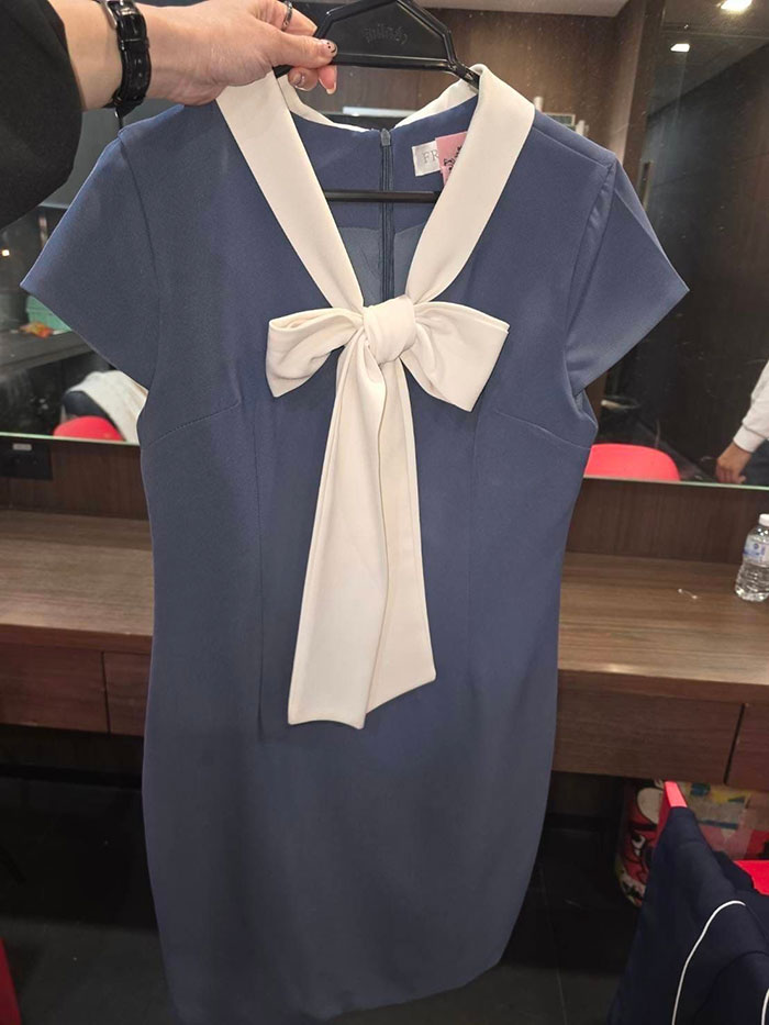 ไทยรัฐสวมชุดดำ