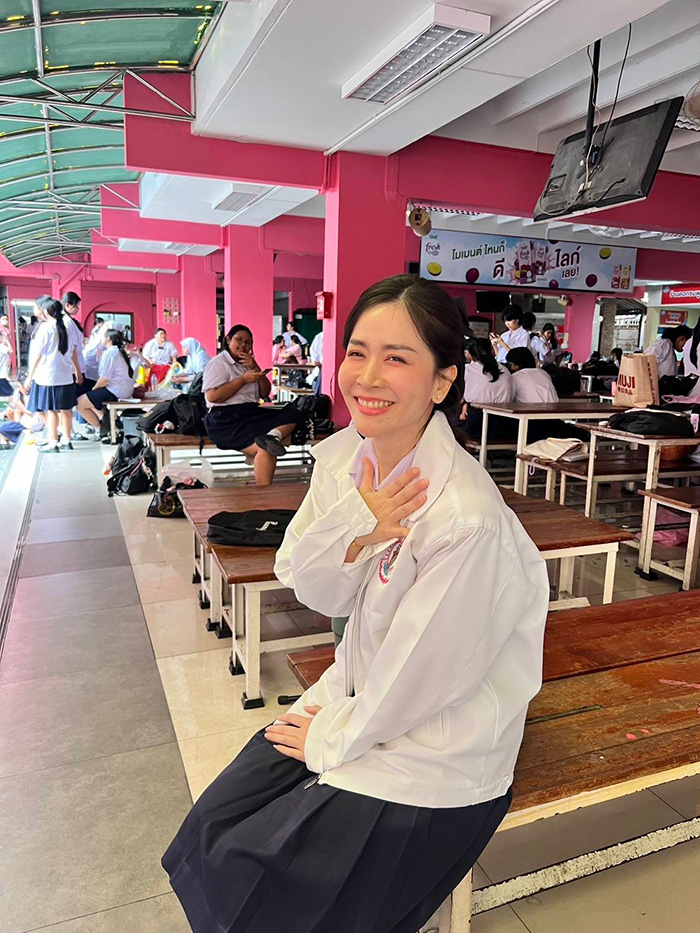 ผอ.พีช ศรประภา สิริภัทรวิช โรงเรียนสตรีศรีสุริโยทัย ผอ.พีช ศรประภา สิริภัทรวิช โรงเรียนสตรีศรีสุริโยทัย